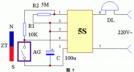 555芯片組成的防盜報警器電路圖