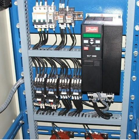 怎么樣才能提高工控設備的抗干擾能力?首先要正確的使用plc