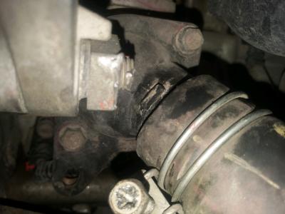 判斷節(jié)溫器故障方法: 判斷節(jié)溫器故障方法: